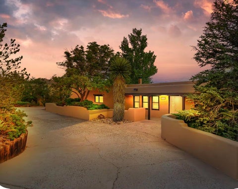 Homes For Sale - 14018 Arcadia Road<br/> Bernalillo County, Albuquerque, NM 87123