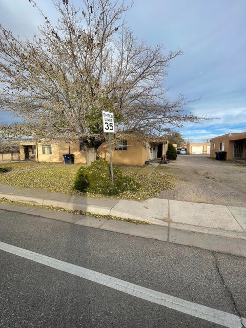 Photo of 610 San Pedro Drive SE, Albuquerque, NM 87108 (MLS # 1107948)
