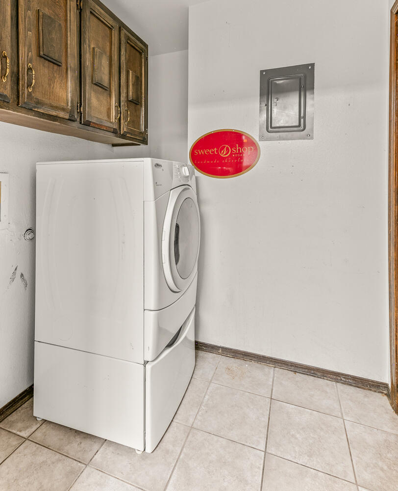 24 Lakeshore Drive, Albuquerque, New Mexico image 10