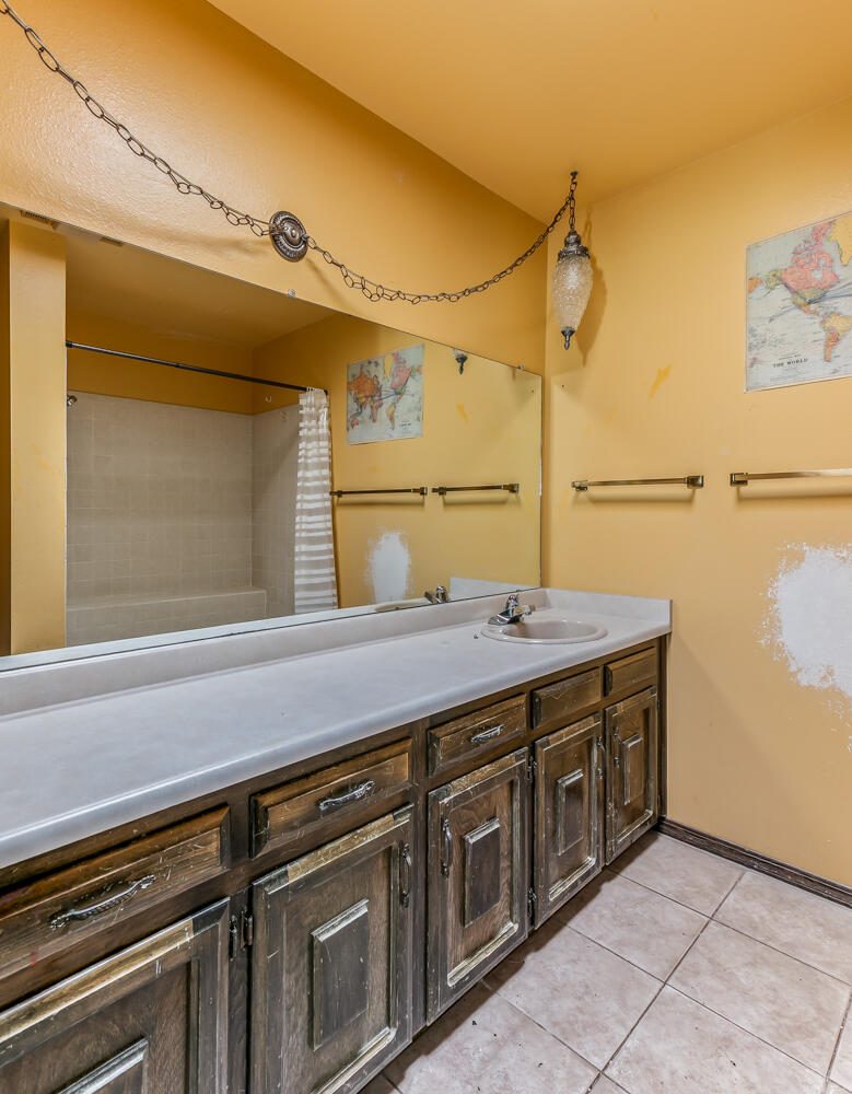 24 Lakeshore Drive, Albuquerque, New Mexico image 17