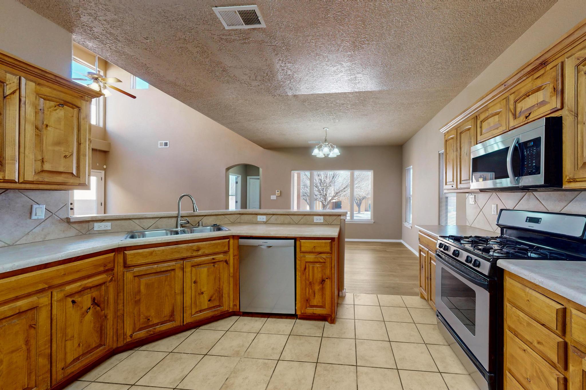 839 Bosque Vista Drive, Bernalillo, New Mexico image 9