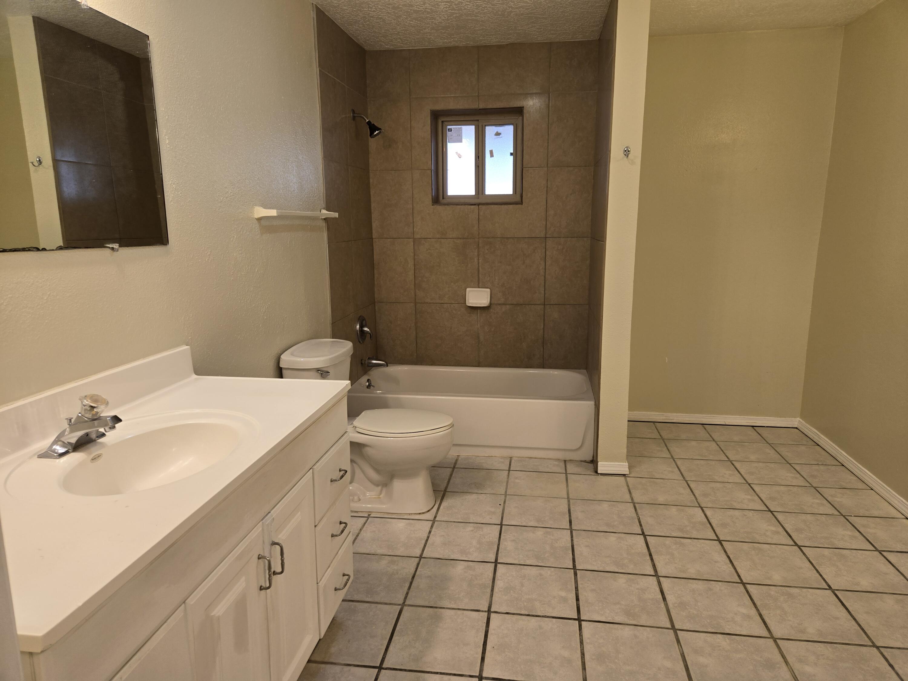 116 La Ladera Road, Los Lunas, New Mexico image 10