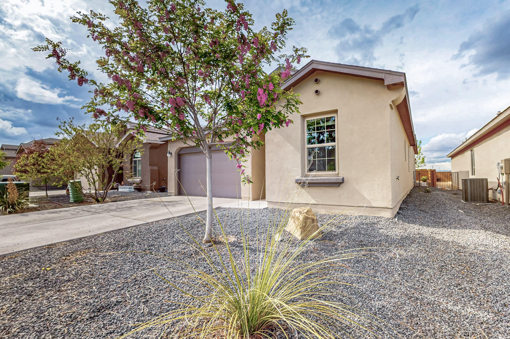4281 Crowned Eagle Loop, Rio Rancho, New Mexico image 2