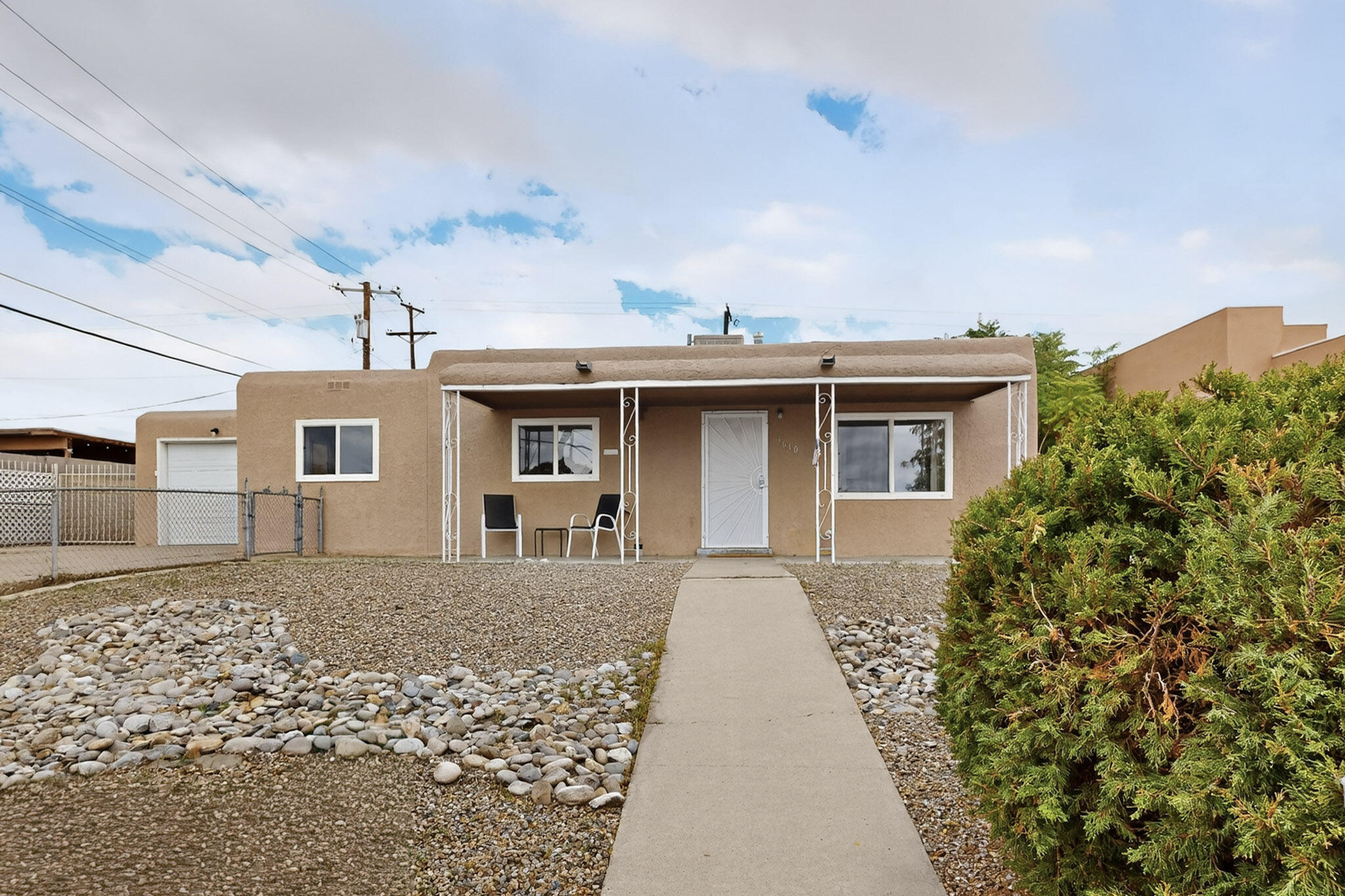 3010 General Chennault NE