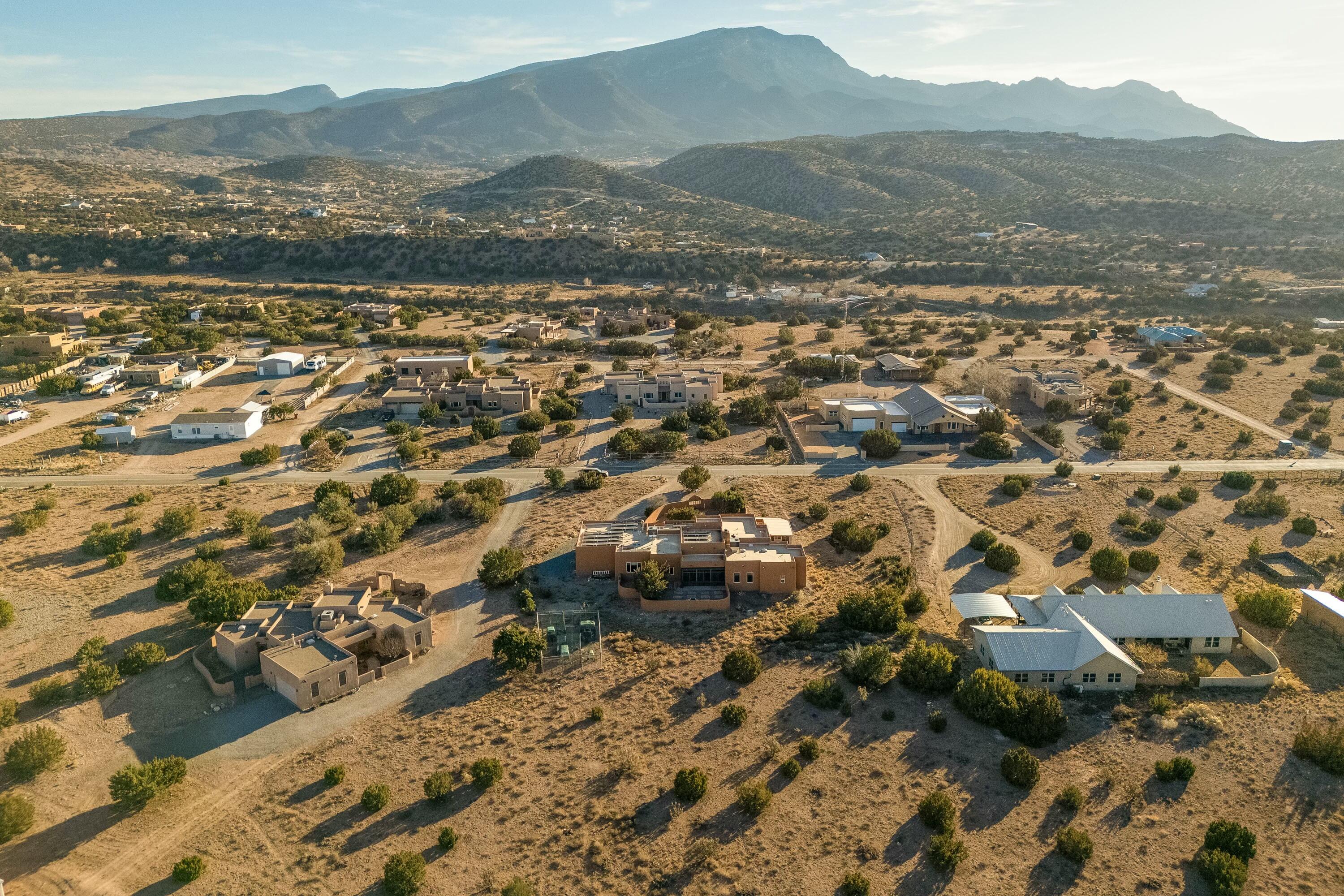 315 Camino De Las Huertas, Placitas, New Mexico image 18