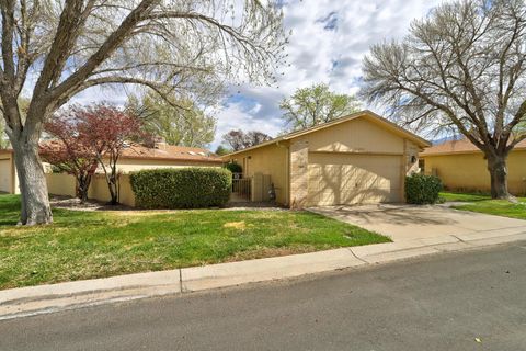 Photo of 10403 Schenley Park Drive NE, Albuquerque, NM 87123 (MLS # 1102623)