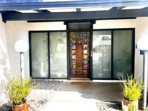 Photo of 1330 Odlum Drive SE, Albuquerque, NM 87108 (MLS # 1099999)