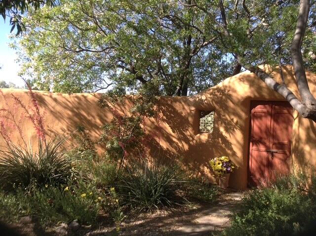 8008 Loma Larga Road, Corrales, New Mexico image 40