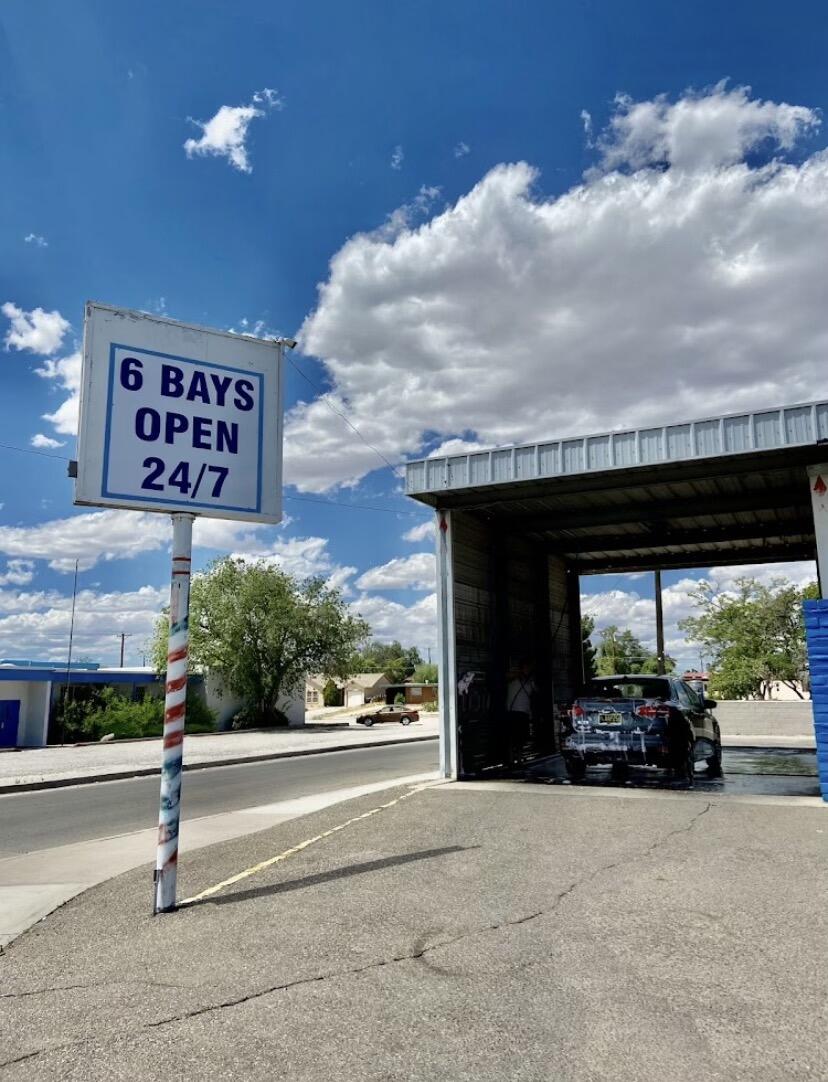 5101 Headingly Avenue NE