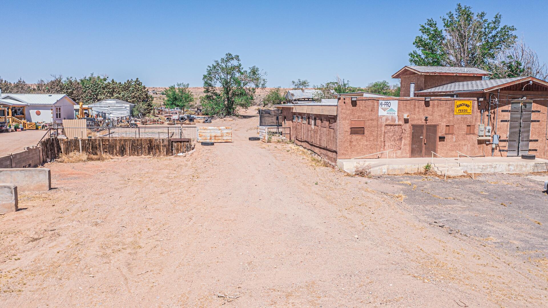 1107 Mesa Road, Belen, New Mexico image 2