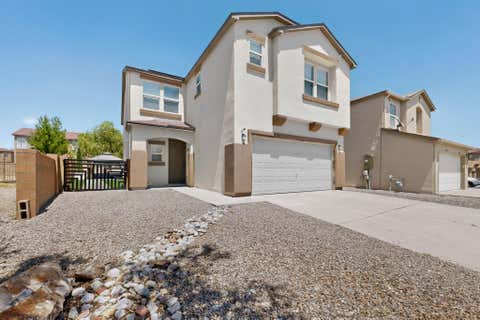 Photo of 437 Luminoso Drive NW, Albuquerque, NM 87121 (MLS # 1108348)