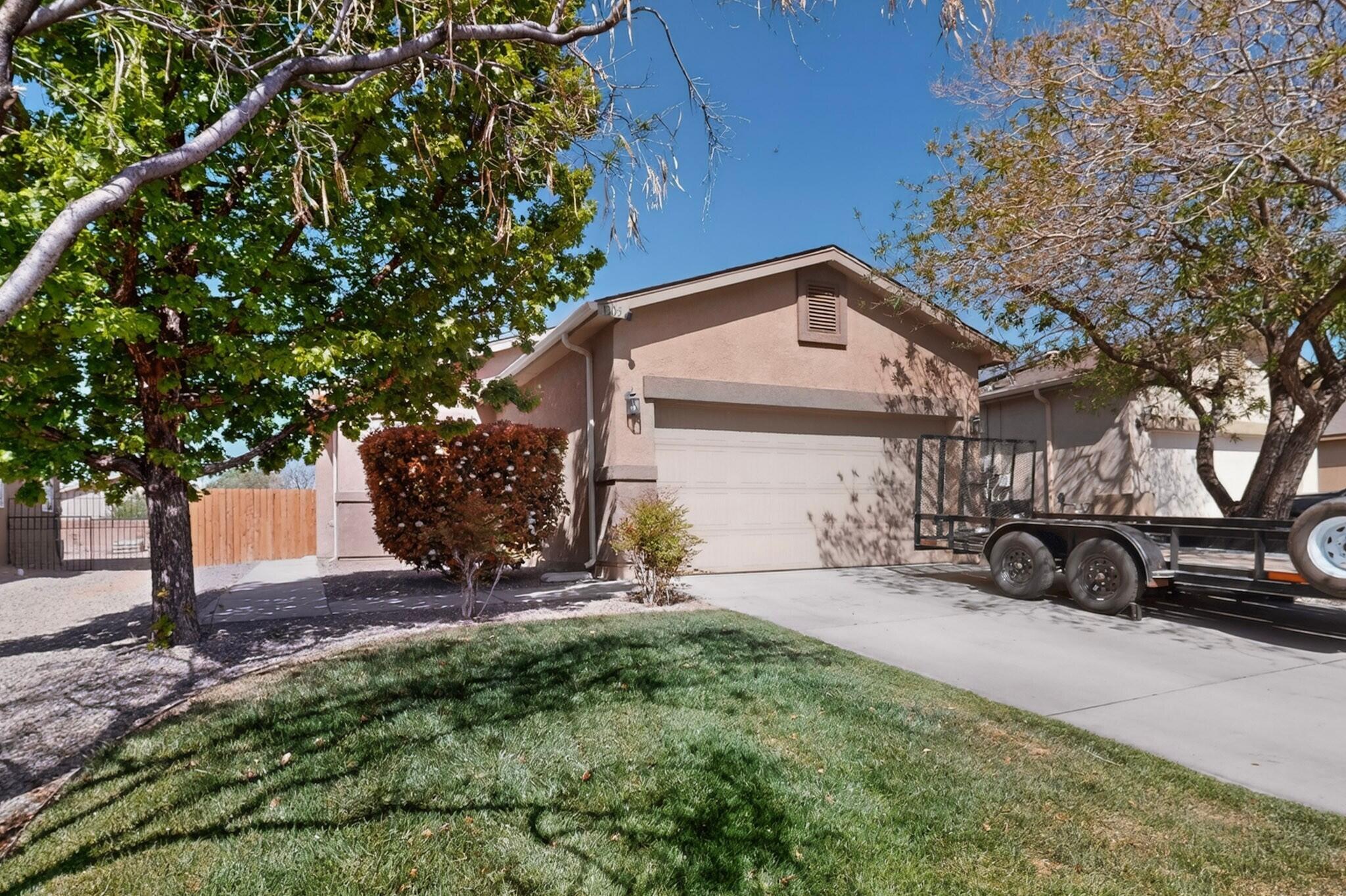 1305 Desert Paintbrush Loop NE