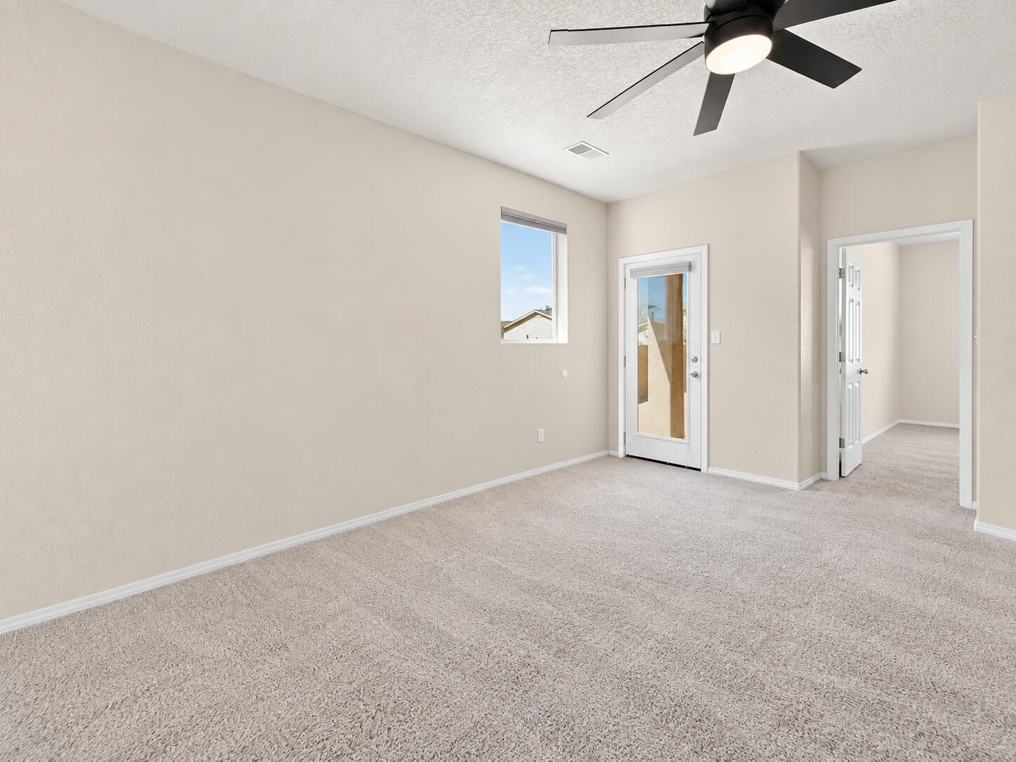 1305 Desert Paintbrush Loop NE