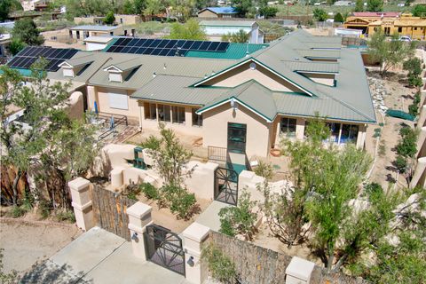 Photo of 1200 CAMINO HERMOSA, Corrales, NM 87048 (MLS # 1092267)
