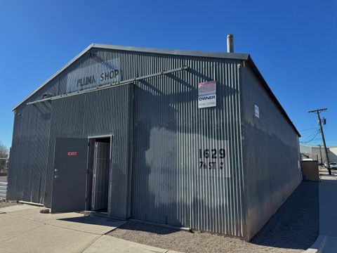 Photo of 1621 7th Street NW, Albuquerque, NM 87102 (MLS # 1096698)