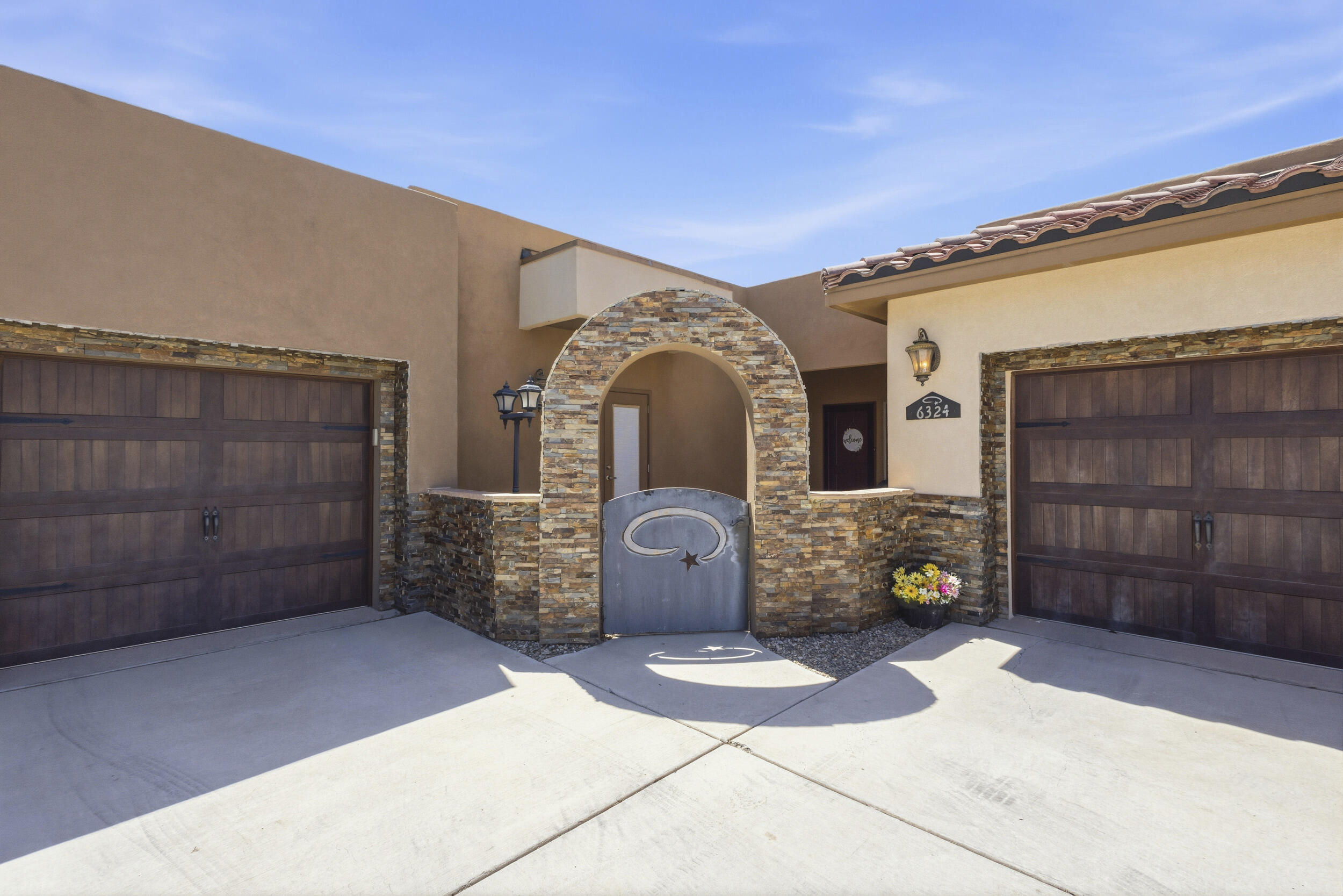 6324 Camino De Paz Road NW