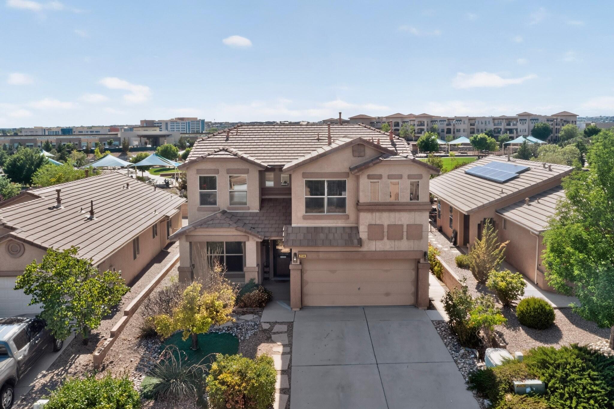 2144 Violeta Circle SE