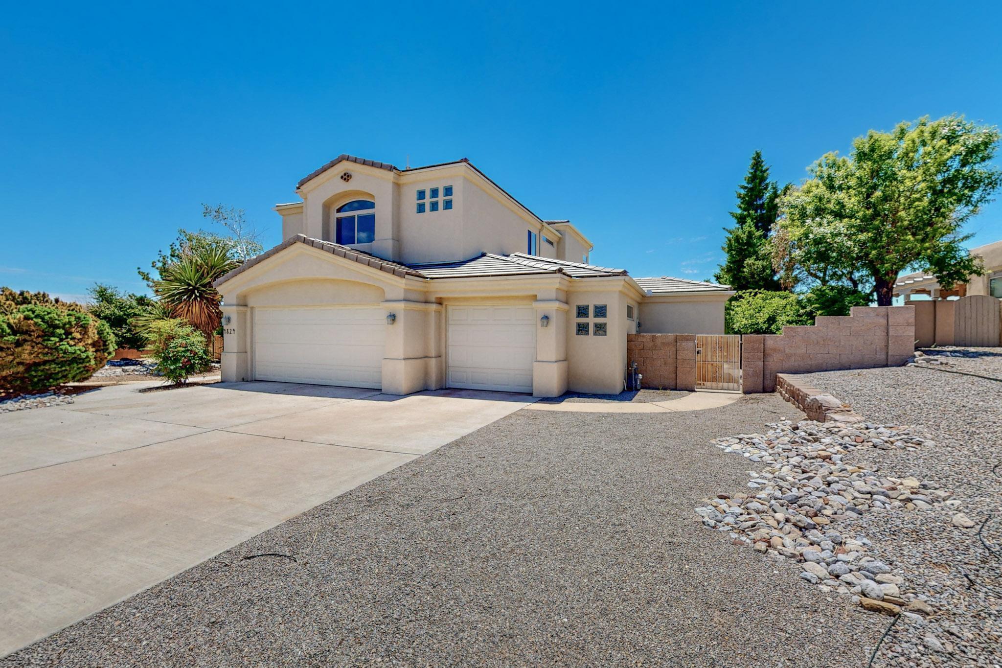 Photo 10 of 66 of 4824 San Timoteo Avenue NW house