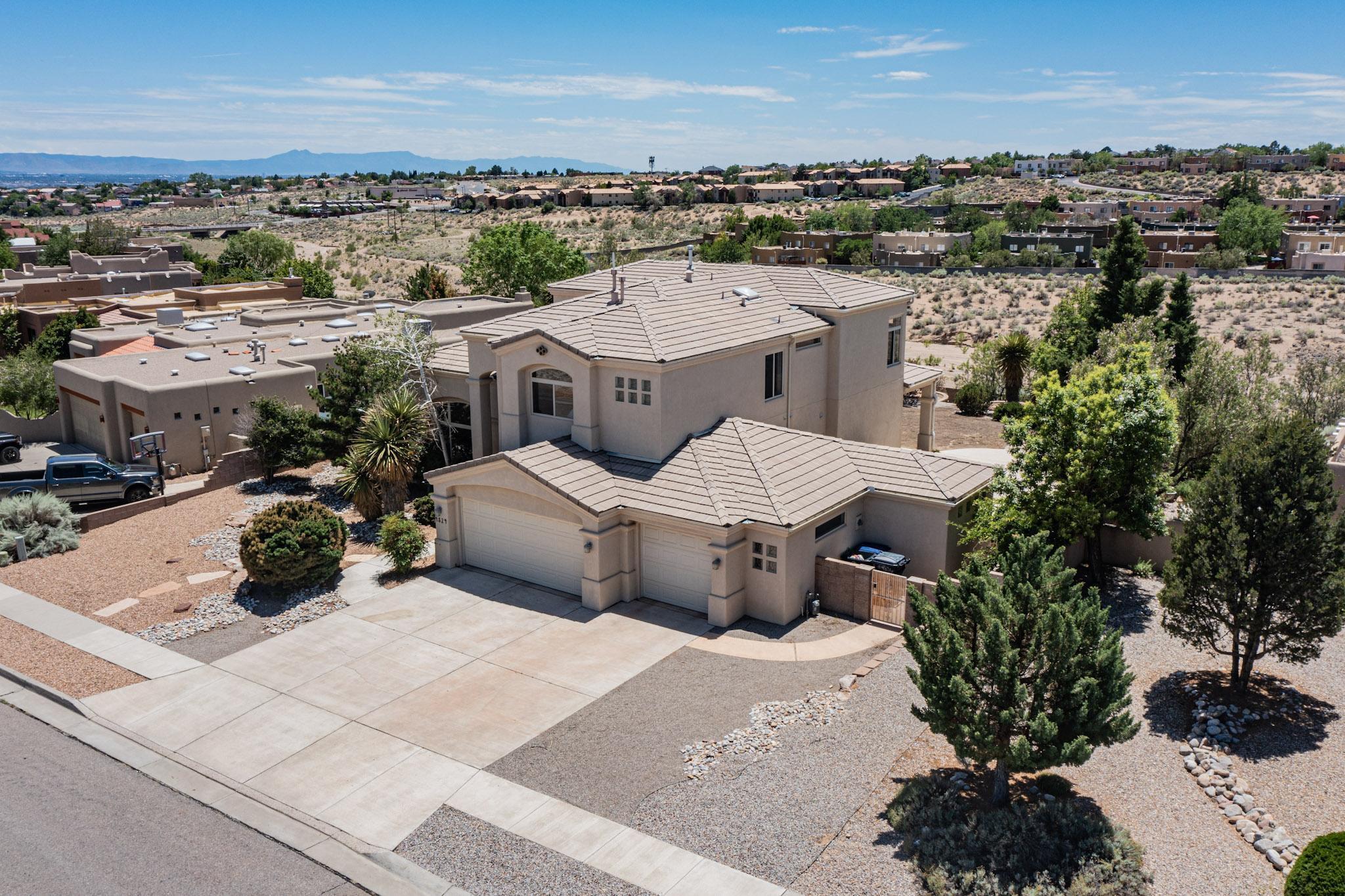 View Albuquerque, NM 87114 house
