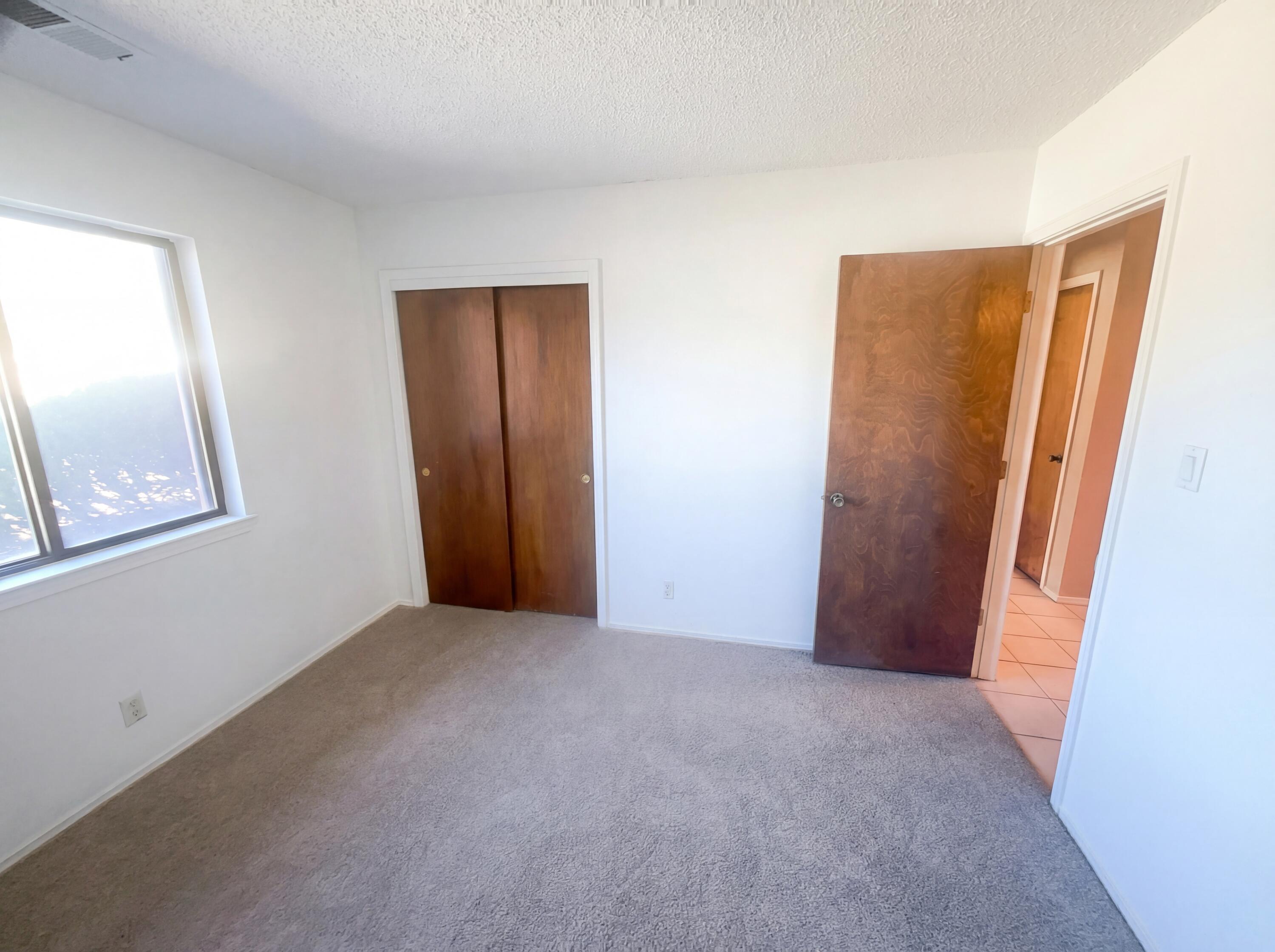 7212 Derickson Avenue NE