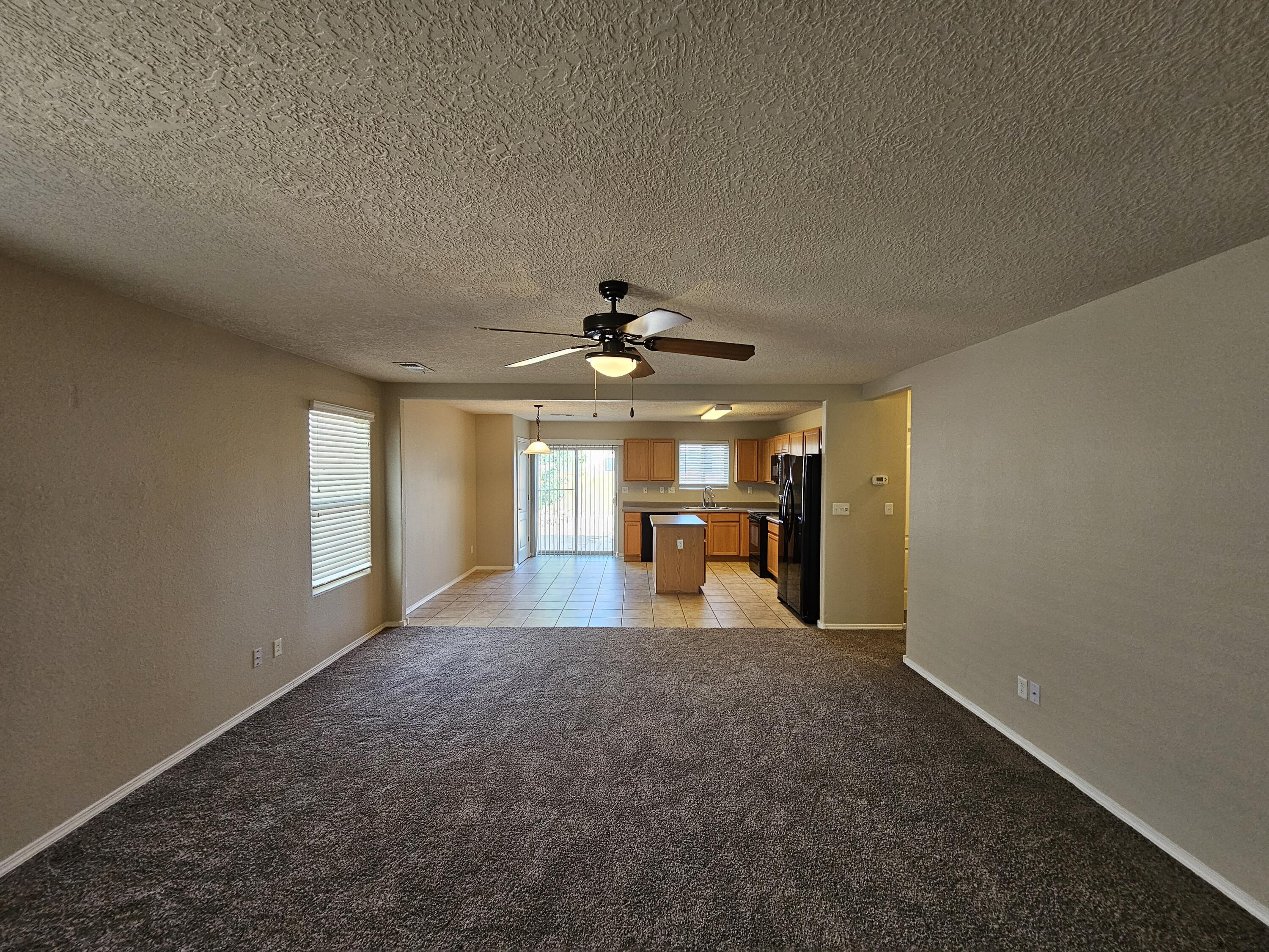 561 Creekside Avenue, Los Lunas, New Mexico image 3