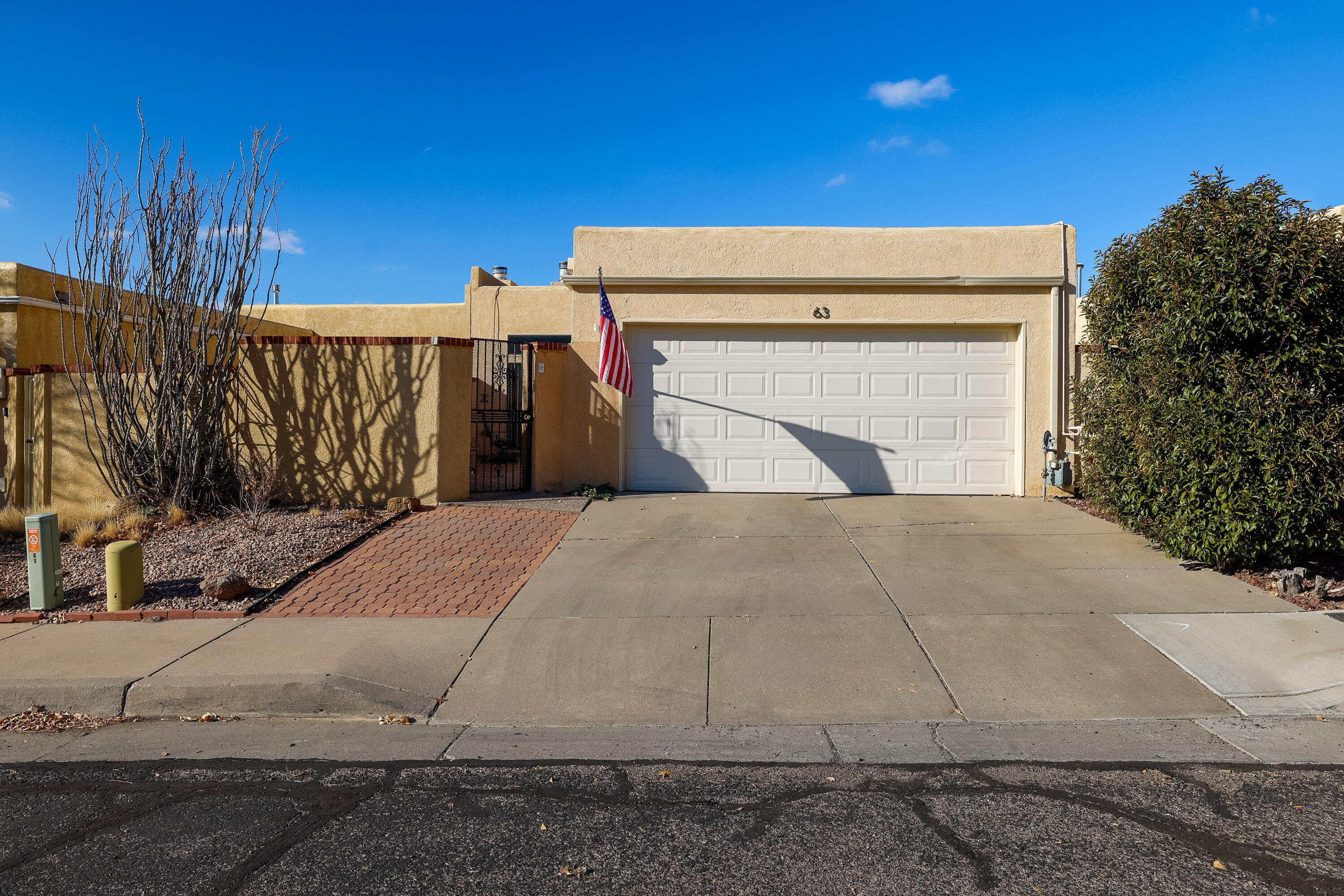 63 Pheasant Hill Drive, Albuquerque, New Mexico image 1