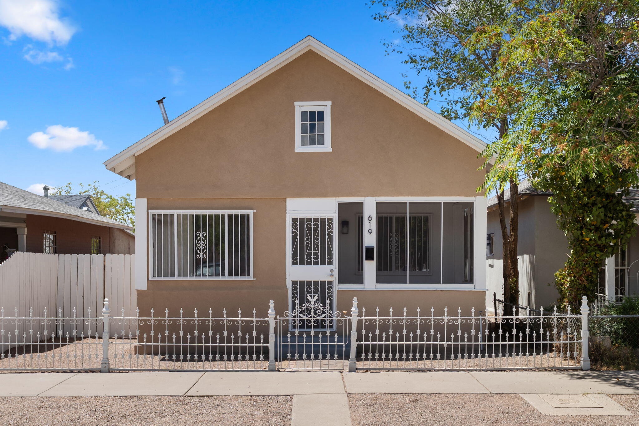 619 5th Street SW