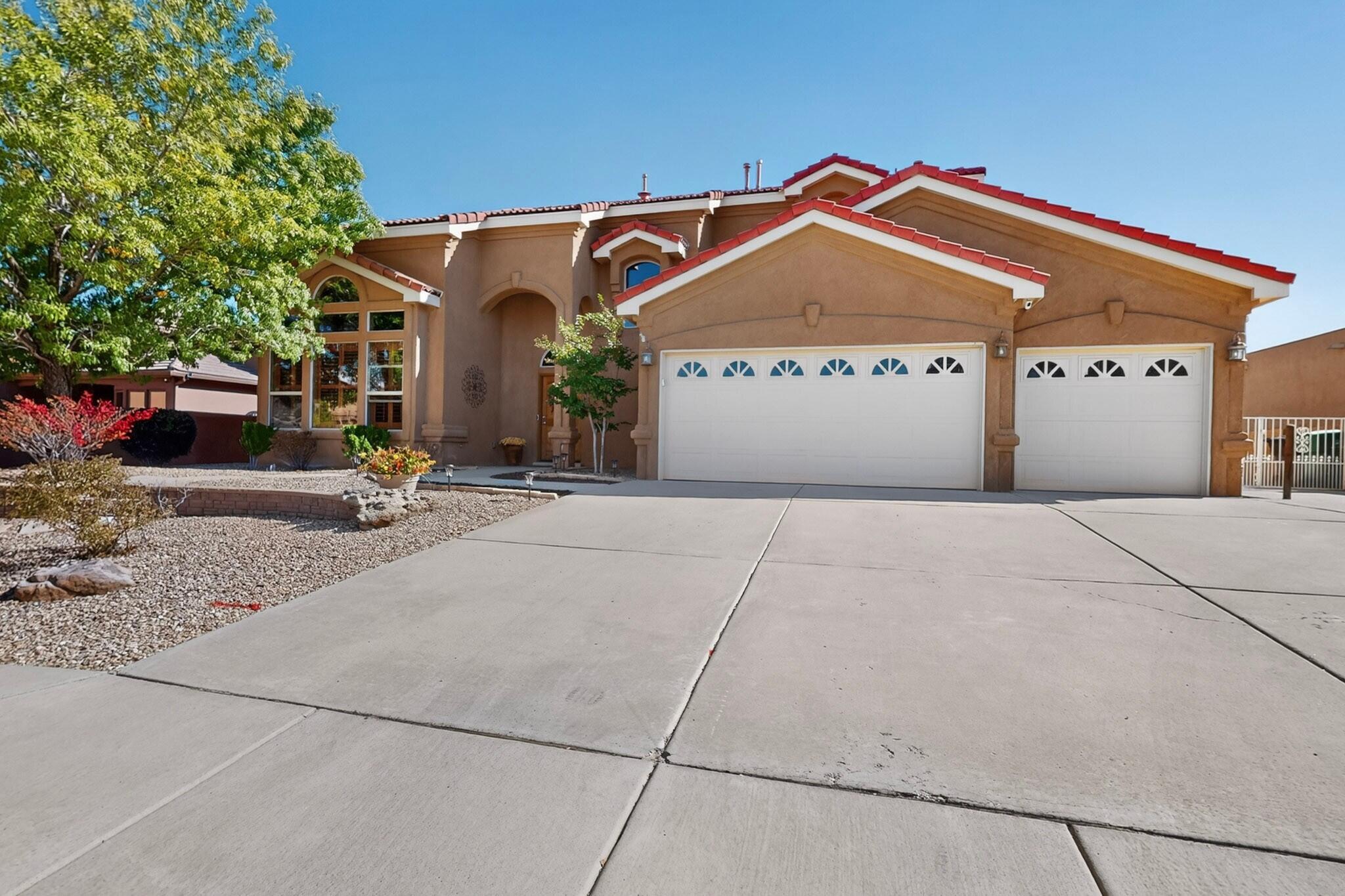 3805 Bay Hill Loop SE