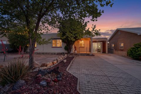 Homes For Sale - 2817 Sierra Drive<br/> Albuquerque, NM 87110