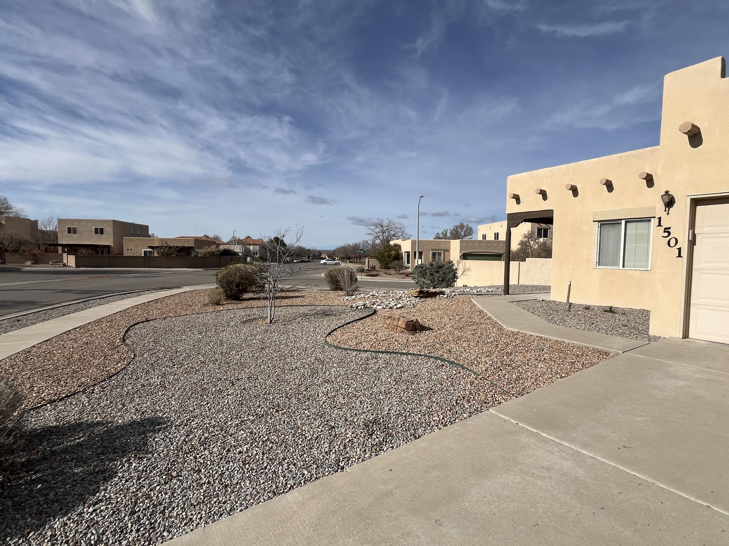 1501 Vista Monte Drive NE