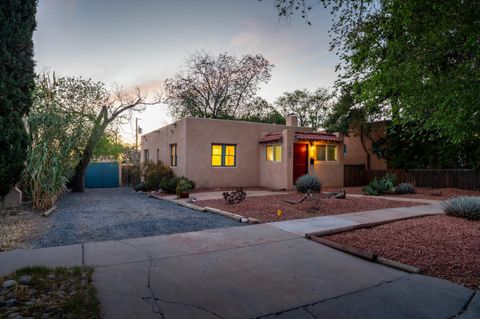 Photo of 217 Amherst Drive NE, Albuquerque, NM 87106 (MLS # 1102576)