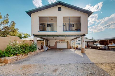 Photo of 2374 CAMINO MELITON, Santa Fe, NM 87507 (MLS # 1087303)