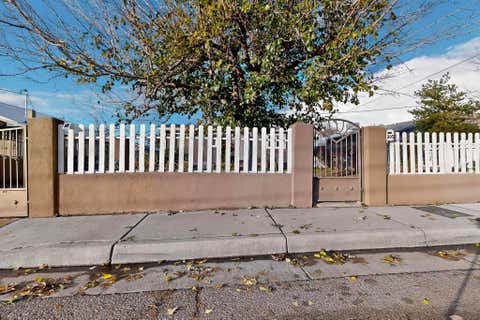Homes For Sale - 305 San Jose Avenue<br/> Bernalillo County, Albuquerque, NM 87102