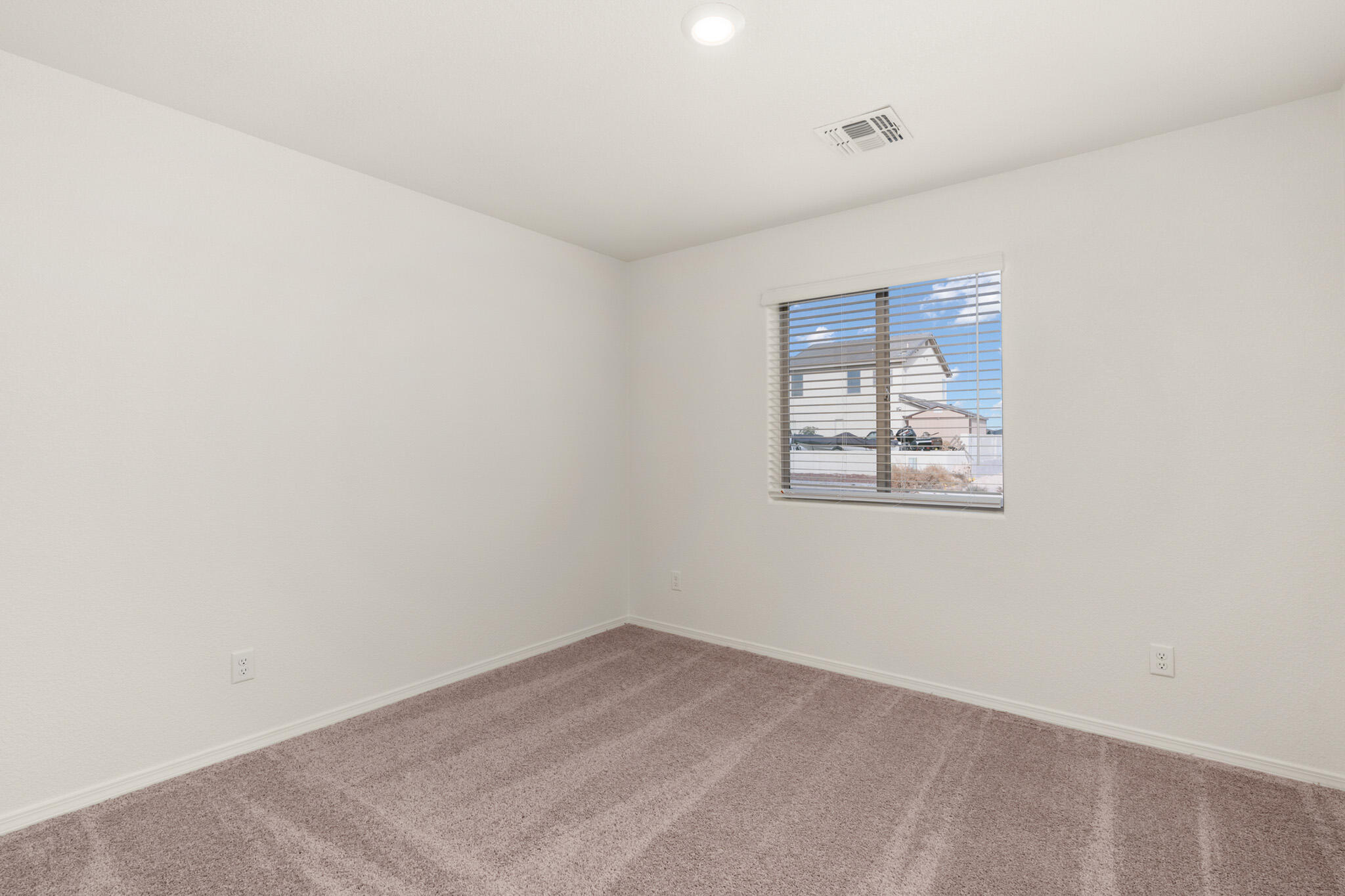 2606 Desi Loop, Belen, New Mexico image 7
