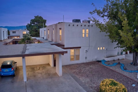 Townhouse For Sale - 37 Calle Arroyo Seco<br/> Albuquerque, NM 87120