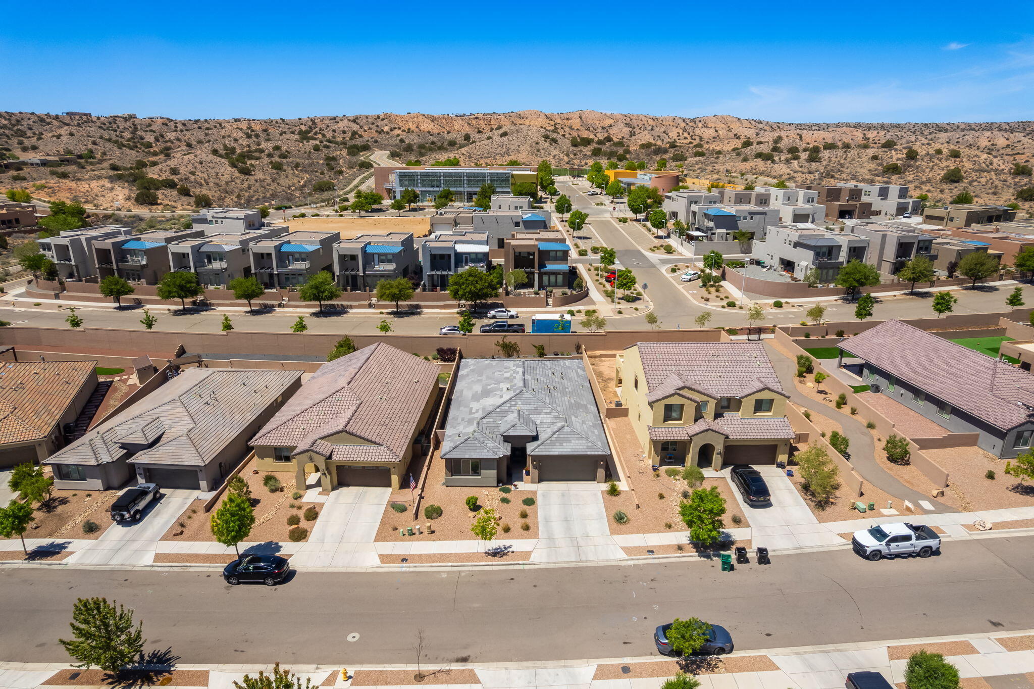 2745 Kings Canyon Loop NE