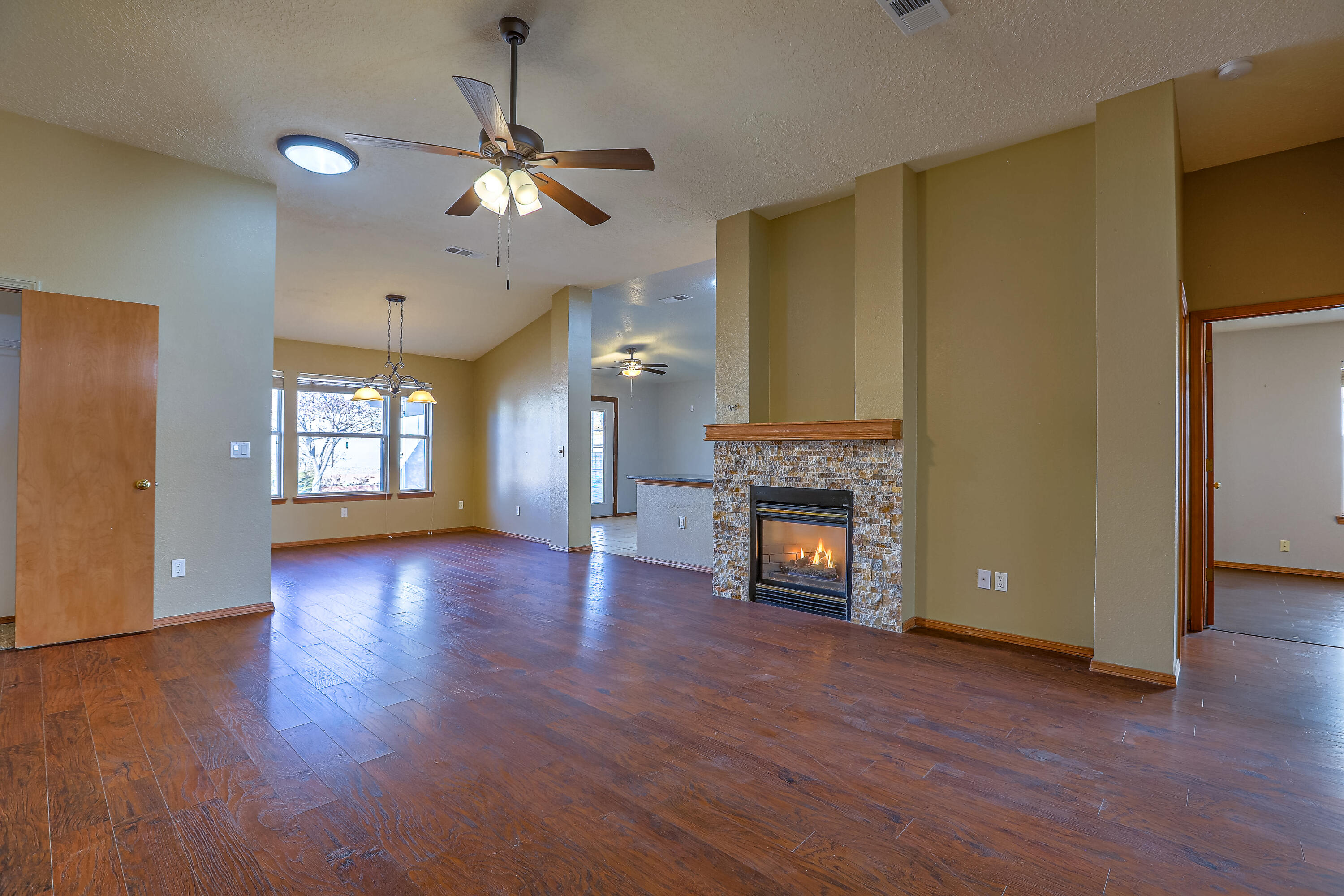 8009 Creekwood Avenue, Albuquerque, New Mexico image 3