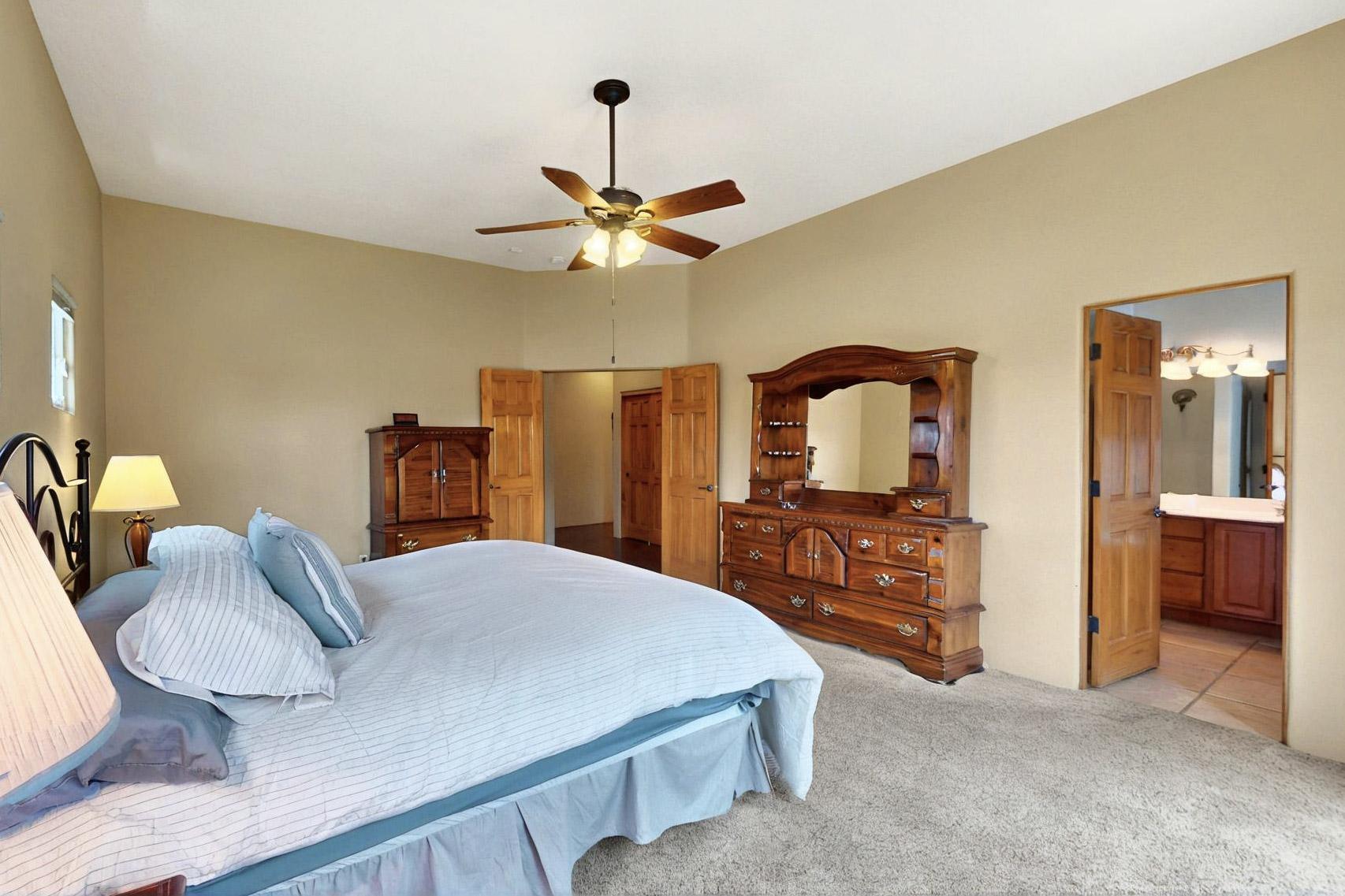 6500 Moon Shadows Drive, Albuquerque, New Mexico image 18