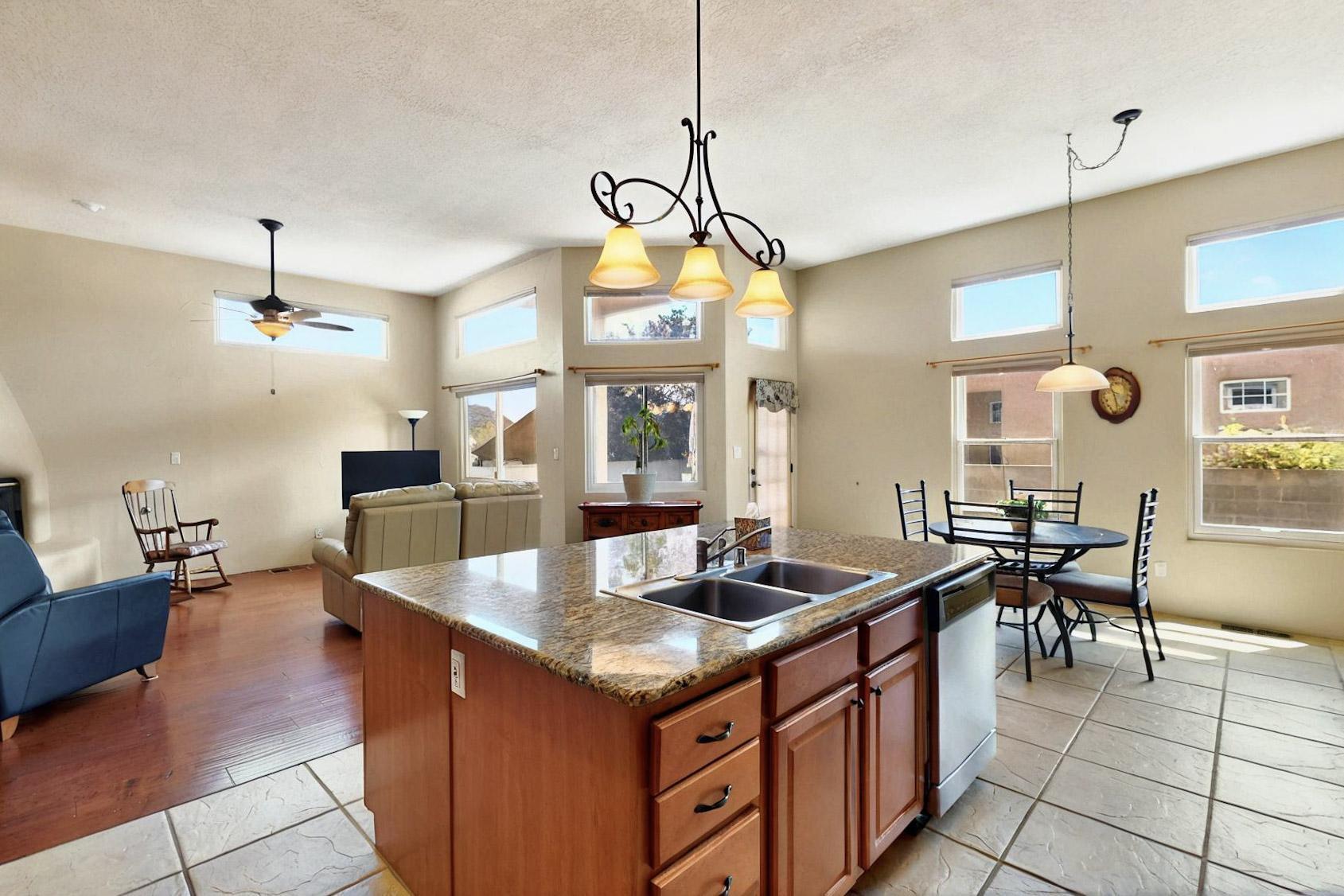 6500 Moon Shadows Drive, Albuquerque, New Mexico image 12