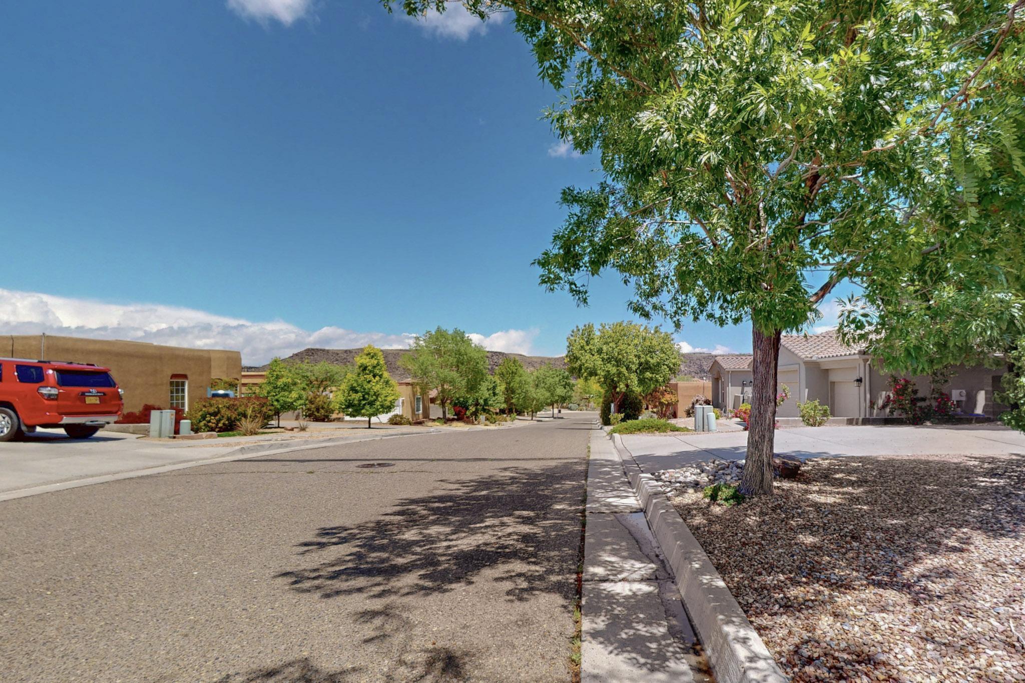 6500 Moon Shadows Drive, Albuquerque, New Mexico image 34