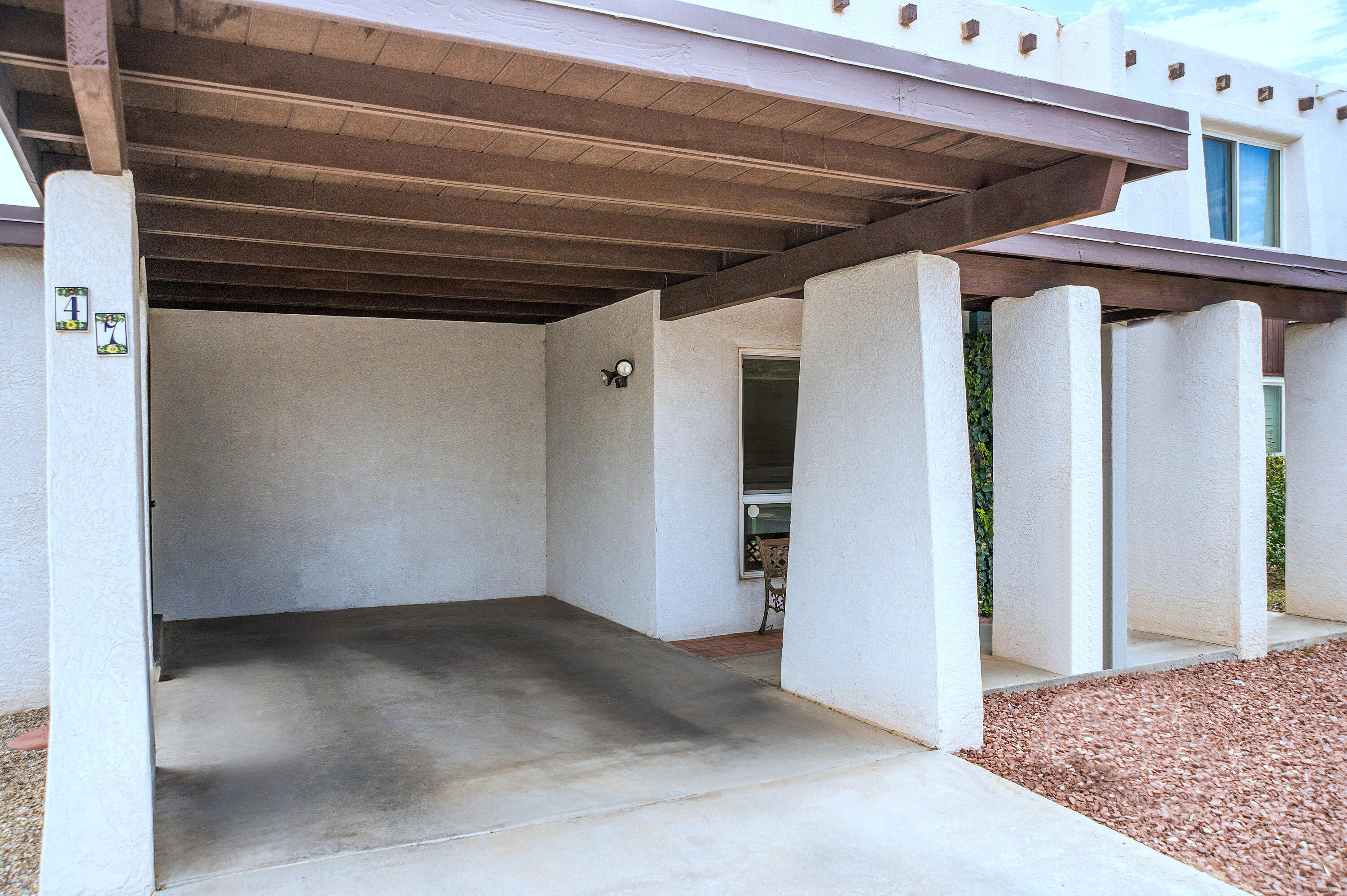 47 Calle Loma Parda NW