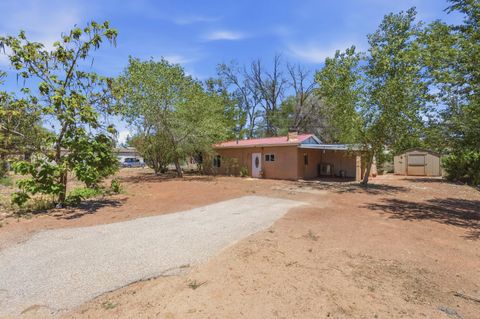 Photo of 20 Entrada Martinez, Corrales, NM 87048 (MLS # 1104973)