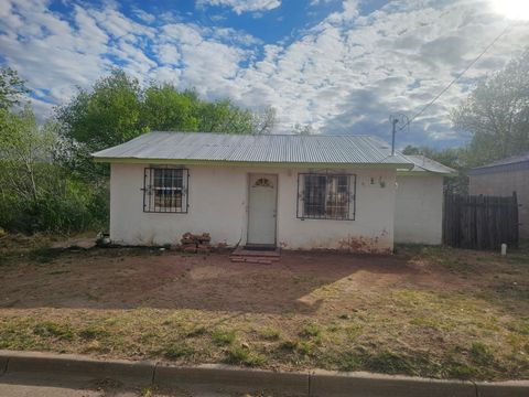 Photo of 153 S 1st Street Street, Santa Rosa, NM 88435 (MLS # 1102360)