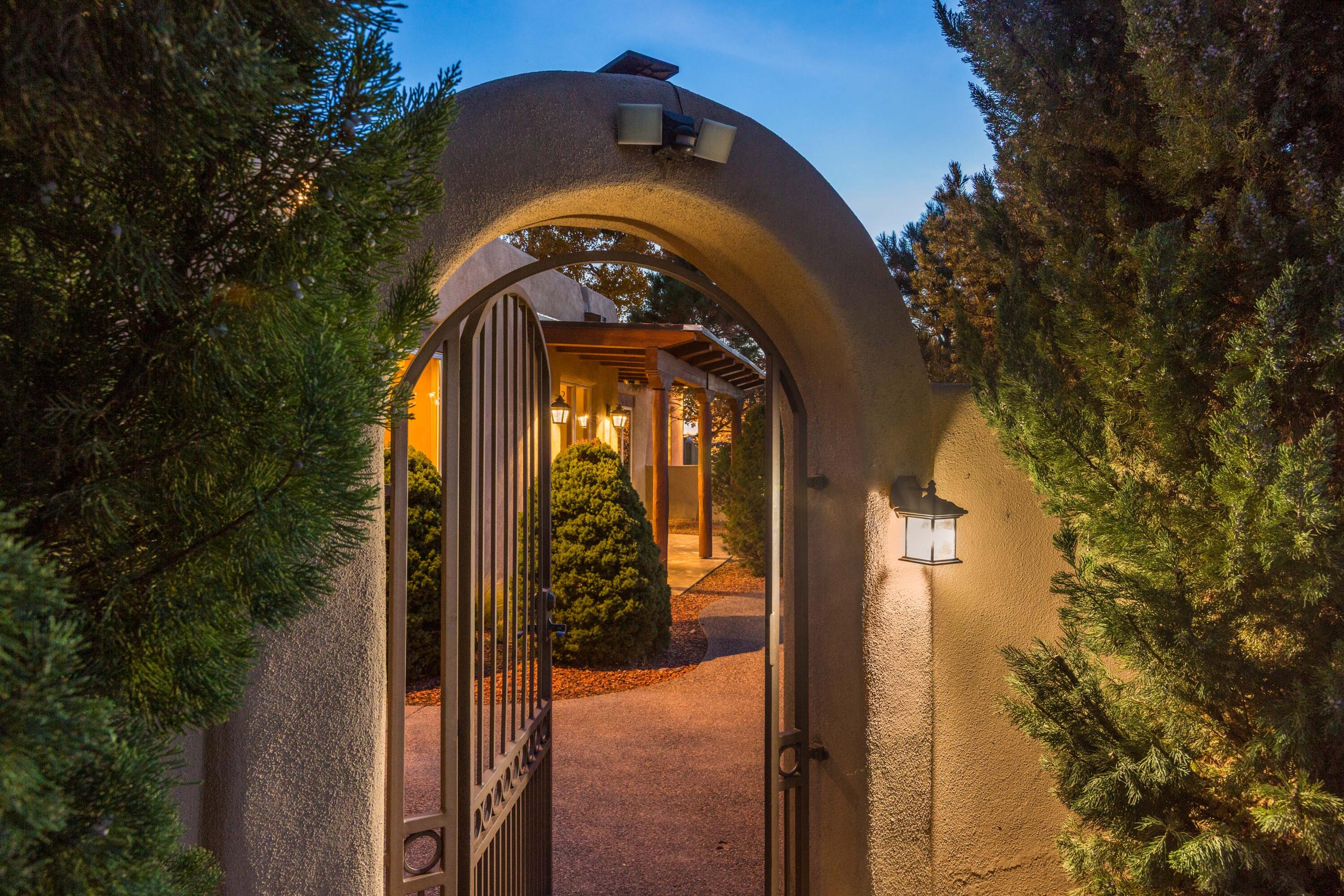 612 Rio Ruidoso Road NE