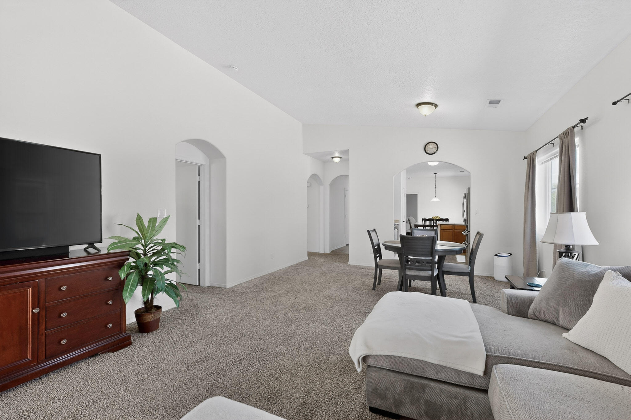 6273 Viramontes Road NW