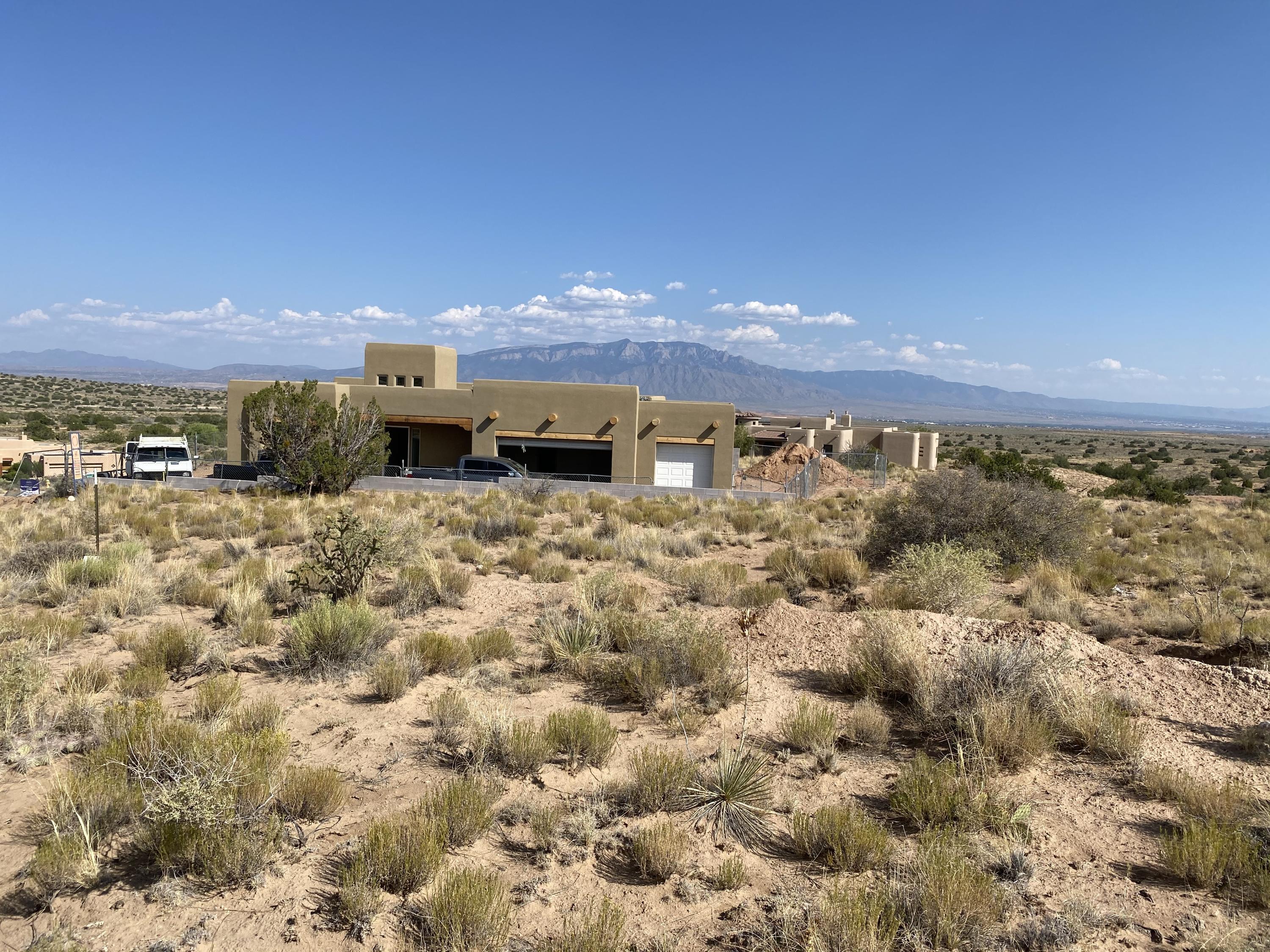 2409 Desert Marigold Road, Rio Rancho, New Mexico image 2