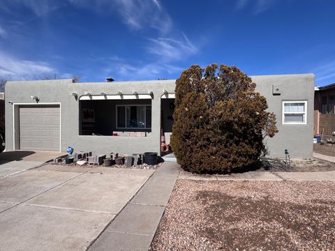 2715 Kathryn Avenue SE Albuquerque NM 87106
