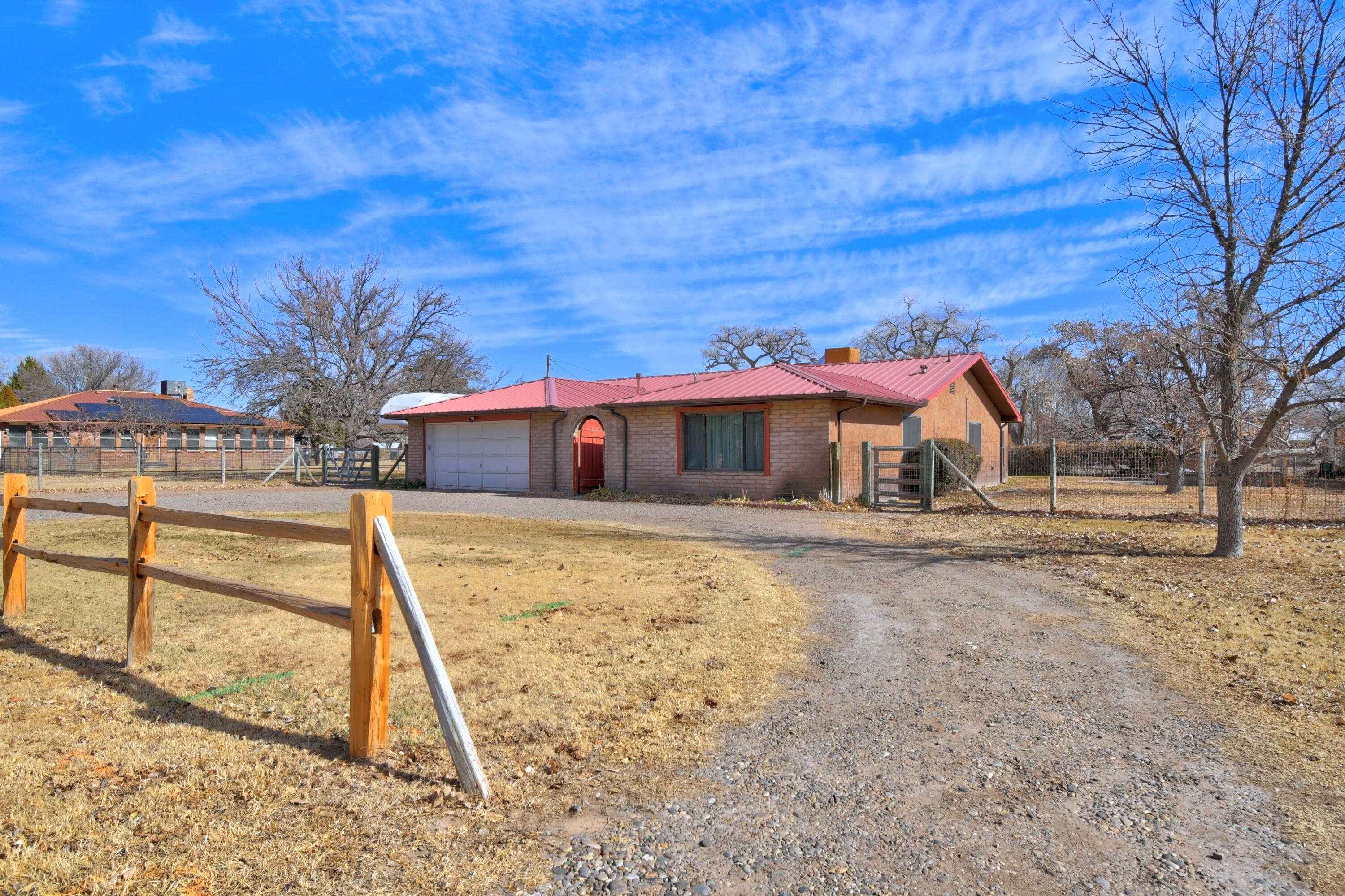 1190 Green Acres Lane, Bosque Farms, New Mexico image 1