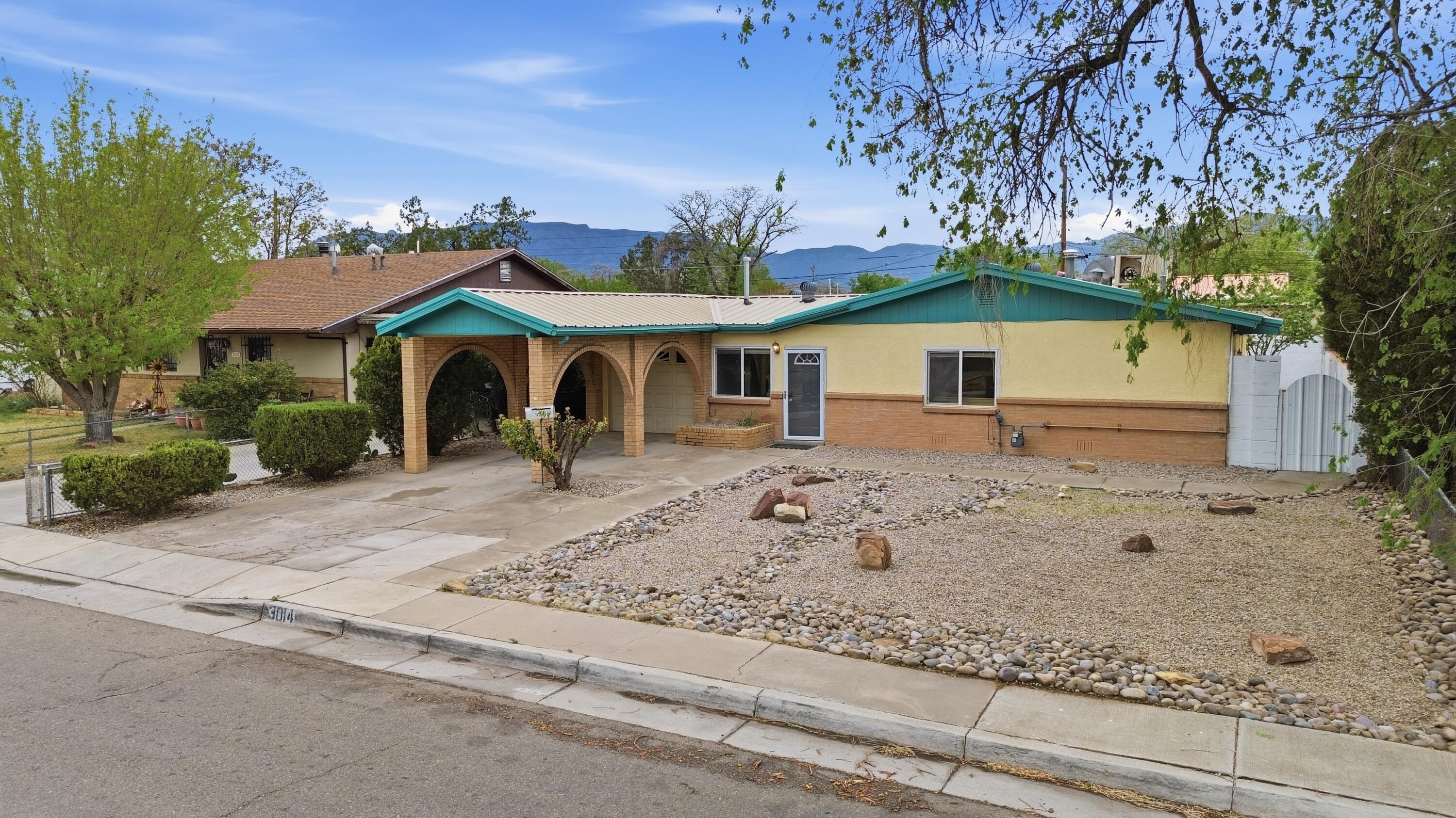 3014 Monroe Street NE