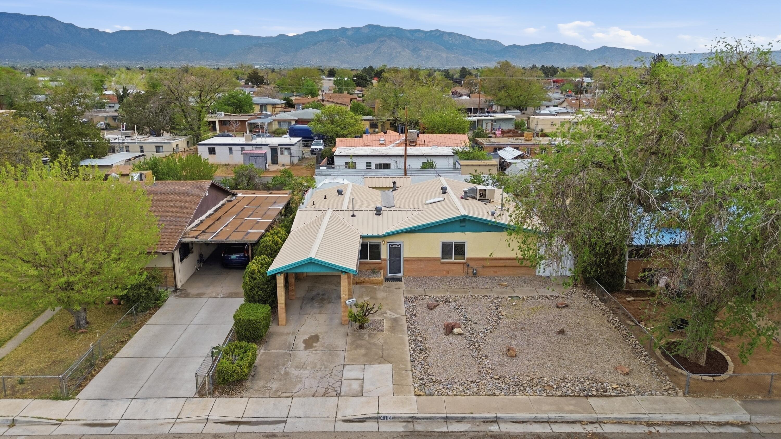 3014 Monroe Street NE